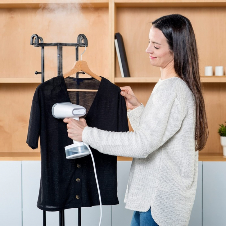 Aparat de calcat vertical cu abur Black+Decker 1600 W [2]