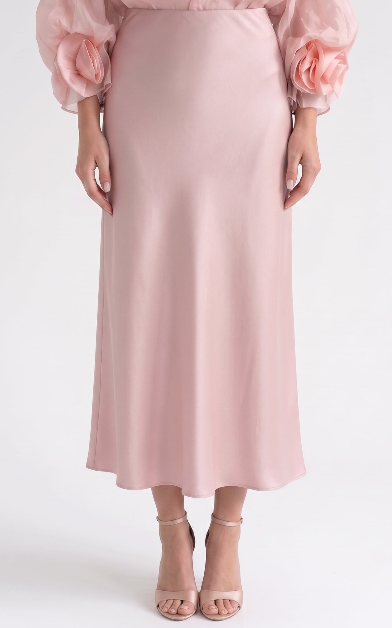 Nou - Fusta din satin subtire Gracen midi pudra
