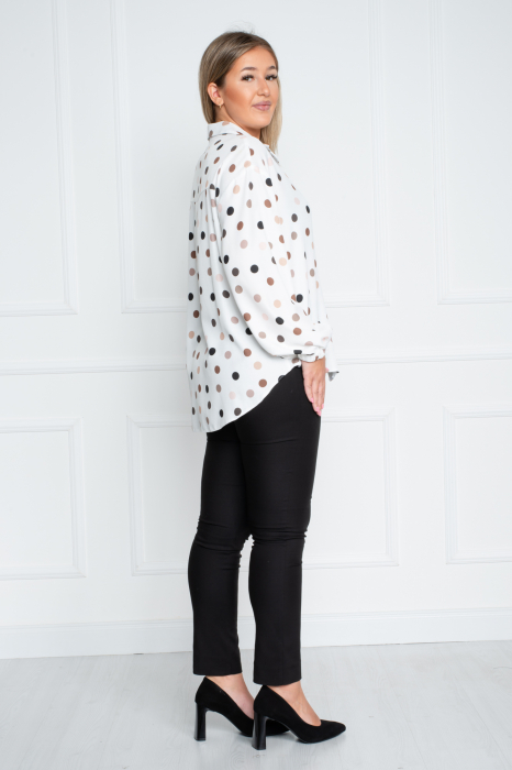 Camasa Anahita alba [4]