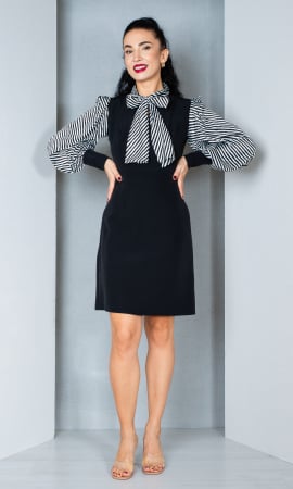 Rochii de toamna - Rochie Darlene scurta neagra