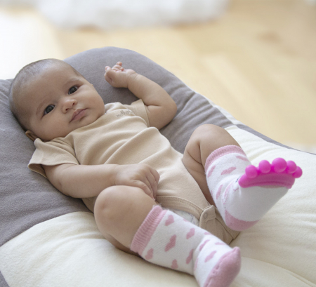 Sosete cu accesoriu dentitie BabyJem Teether Socks (Culoare: Roz) [6]
