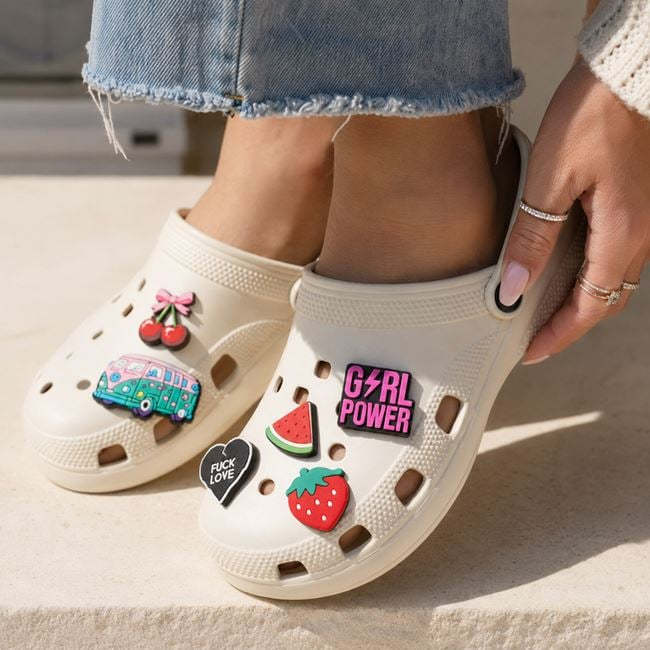 Set 6 Accesorii Decorative pentru Saboți, Fructe și Girl Power [2]