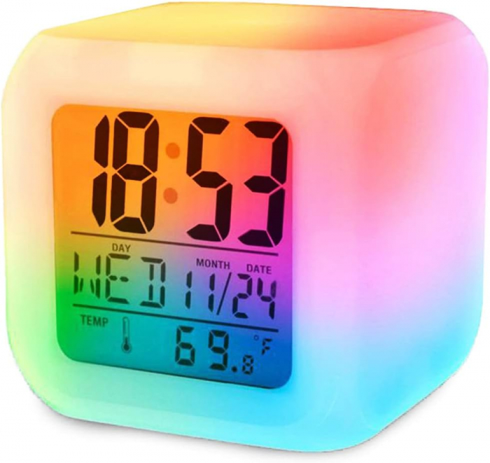 Ceas Multifunctional pentru Birou si Noptiera, CBD CORAL BEST DEALS, Digital, cu Termometru si Alarma, Iluminare LED 8 culori Disponibile, Dimensiuni Compacte 8x8x8 cm [6]