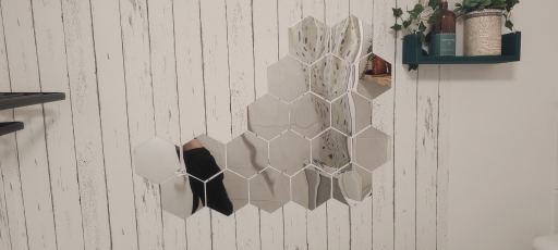 set-3-oglinzi-acrilice-decorative-hexagonale-pentru-baie-bucatarie-si-living-12cm-x11-x-6-5-cm-model-l [7]