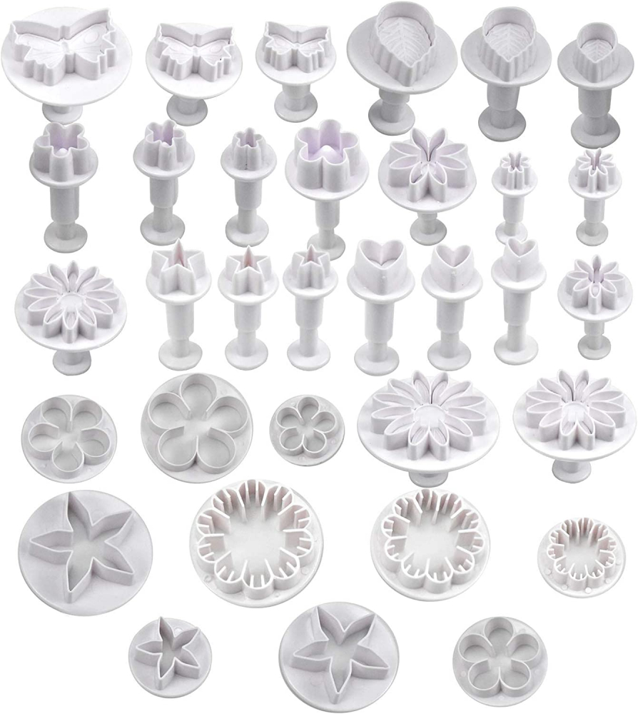 Set 33 Forme pentru Decorat Tort si Prajituri Cup Cake cu Stelute, Flori, Fluturi, Inimioare si Frunze, din PVC Alb [1]