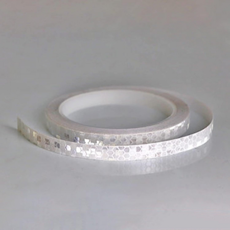 Banda Autoadeziva Reflectorizanta Alb pentru Tuning Masina, Motocicleta, pentru Decorare Bicicleta si Trotineta, pentru Semnalizare si Vizibilitate Sporita in Trafic, Adeziv Puternic si Rezistent, 800 [8]