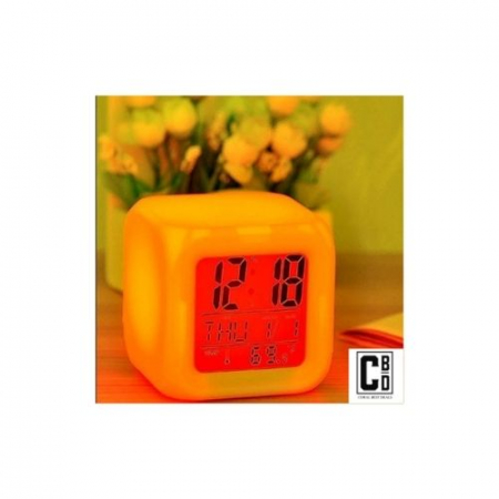 Ceas Multifunctional pentru Birou si Noptiera, CBD CORAL BEST DEALS, Digital, cu Termometru si Alarma, Iluminare LED 8 culori Disponibile, Dimensiuni Compacte 8x8x8 cm [9]