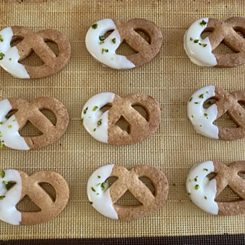 Formă prăjituri cu arc, roșu – vedere produs [6]