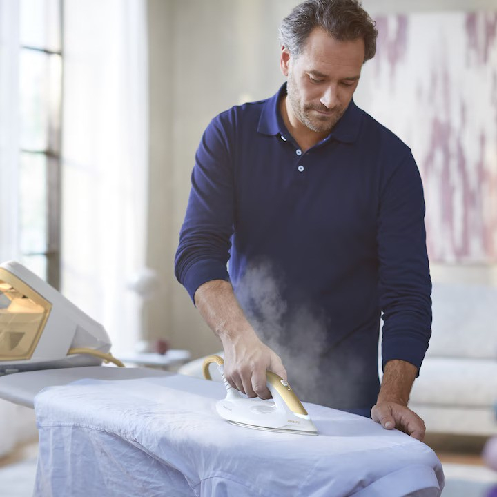Philips PerfectCare steam iron series 8000 PSG8040/60, white/gold [8]