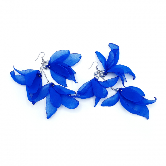 cercei-breeze-spectaculosi-voal-albastru-lejeri.jpg [3]