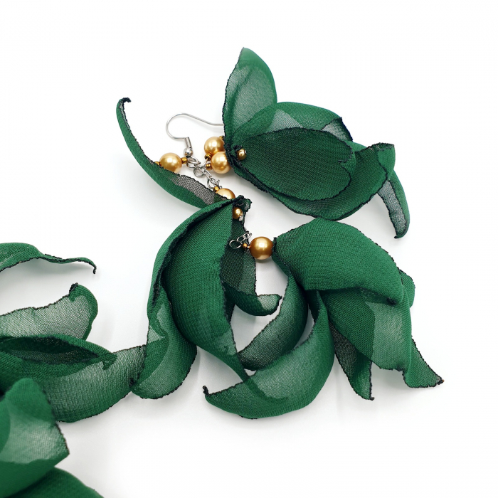 cercei-breeze-vapori-voal-verde-frunze.jpg [4]