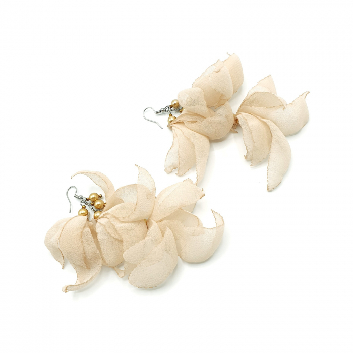 cercei-breeze-design-volum-voal-bej.jpg [2]