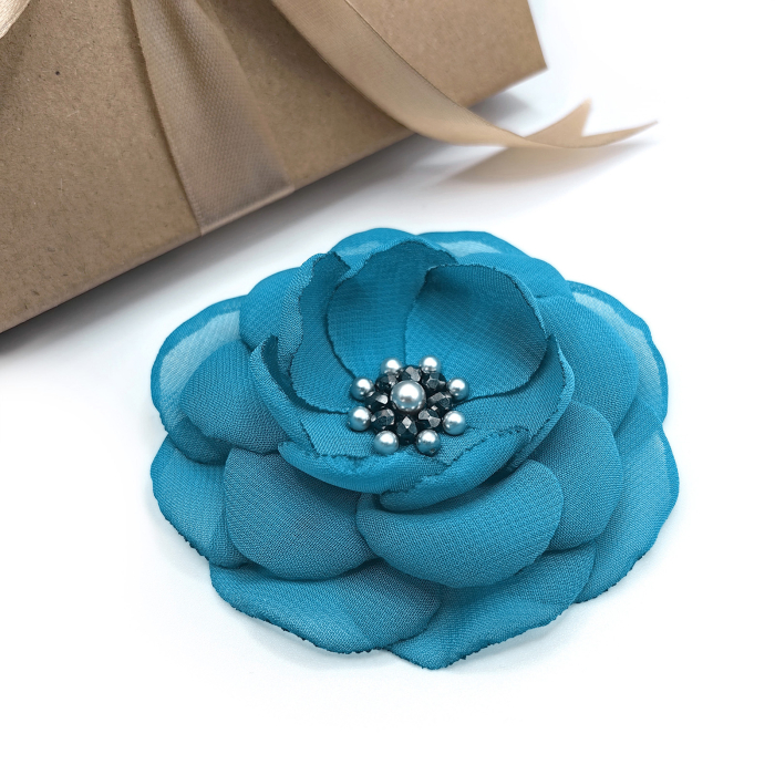 delicate-brosa-floare-accesoriu-elegant [1]