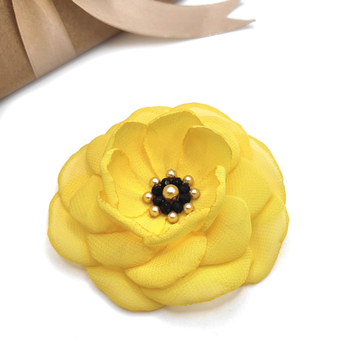 delicate-brosa-handmade-floare-voal-galben [3]