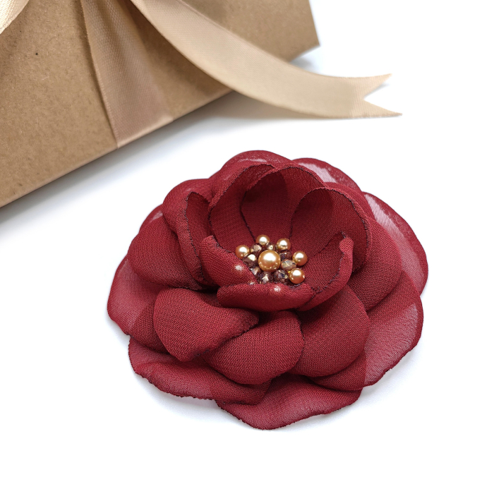 brosa-floare-voal-perle-cristale [1]