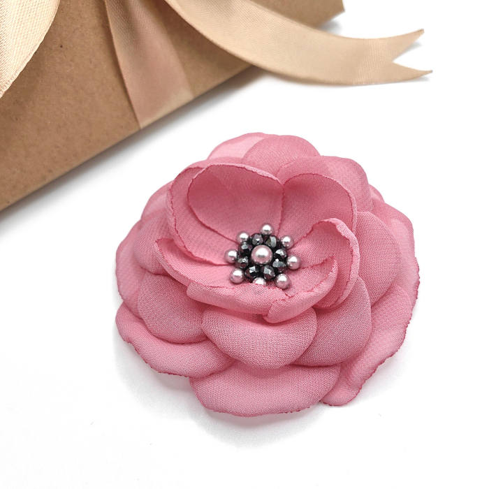 brosa-eleganta-voal-perle-cristale-roz-pudrat [1]