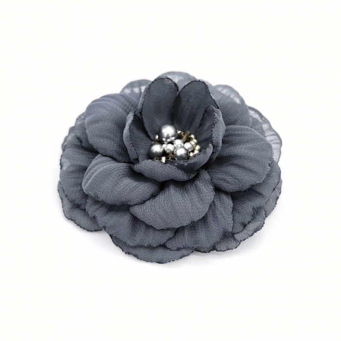 brosa-delight-floare-gri-speciala-handmade.jpg [1]