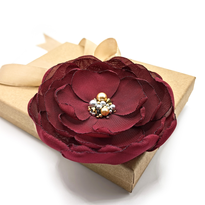 brosa-eleganta-voal-perle-cristale-burgundi [1]