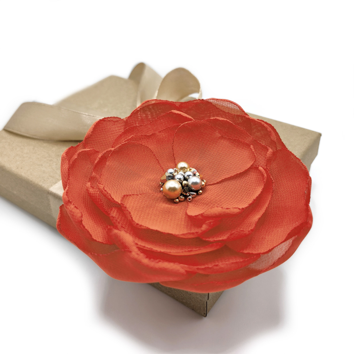 brosa-floare-voal-portocaliu [1]