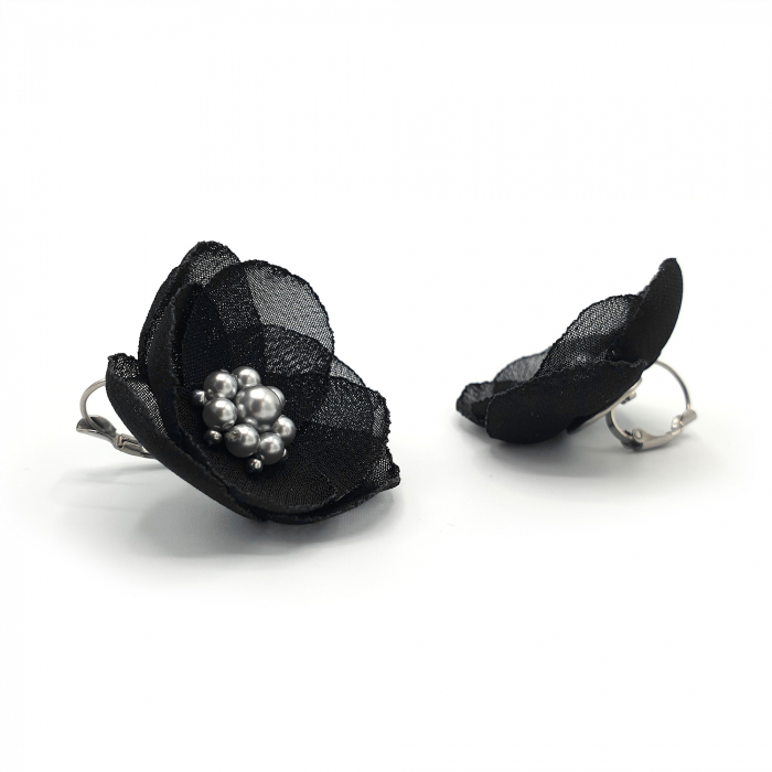 cercei-love-rafinati-voal-negru-perle-argintii.jpg [3]