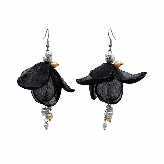 cercei-fairy-voal-negru-perle-argintii-aurii.jpg [1]