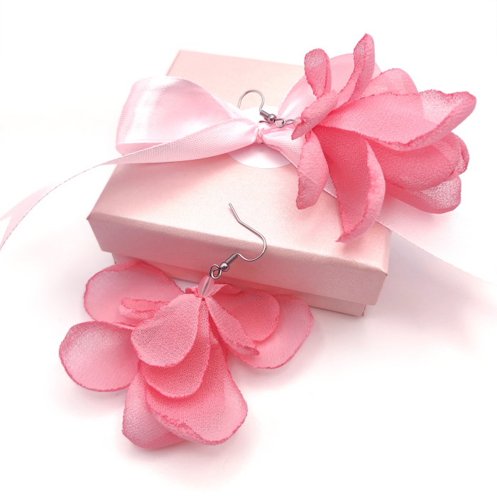 Scarlet Bloom - Cercei voluminosi floare din voal roz [3]