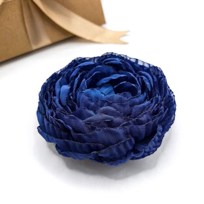 brosa-floare-bujor-albastru [1]