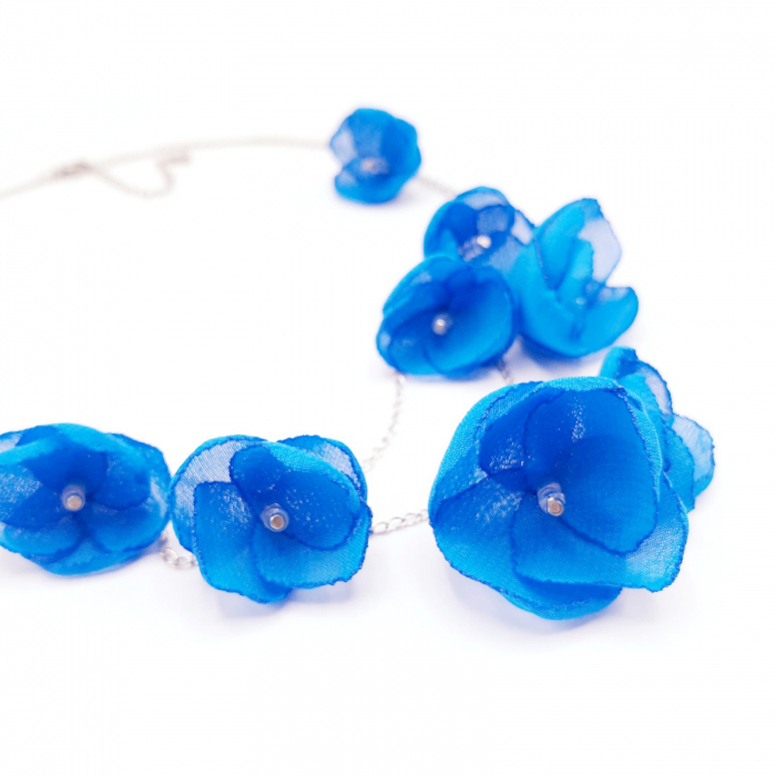 spring-bloom-colier-bratara-flori-voal-albastru [8]