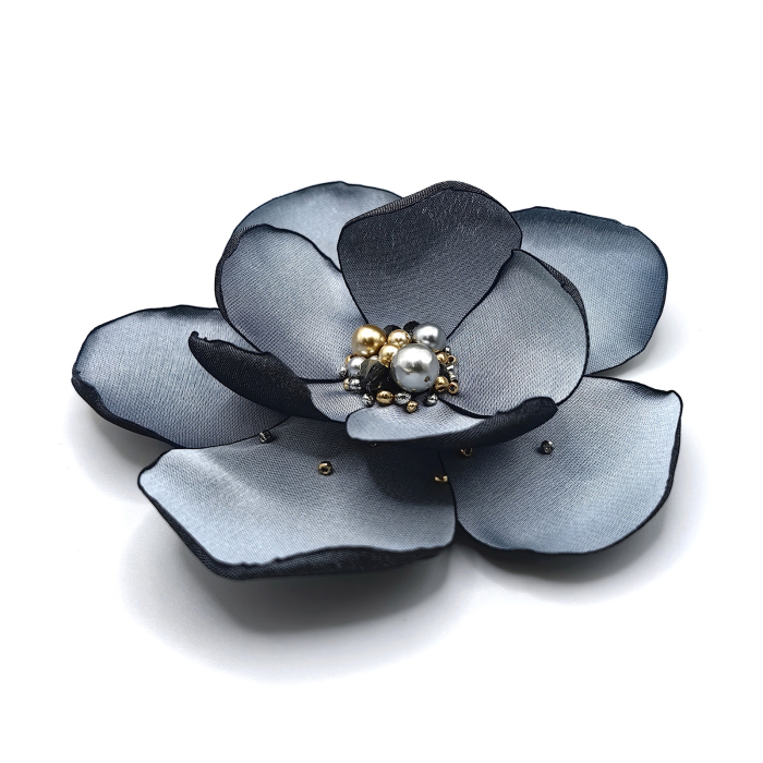 brosa-floare-matase-argintie [4]