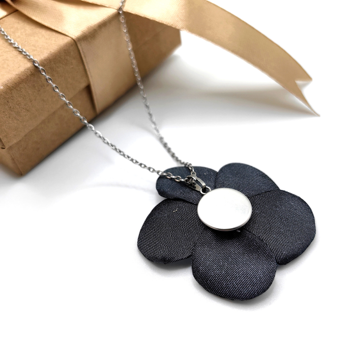 colier-pandantiv-floare-matase-argintie [3]