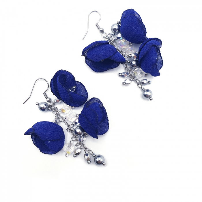 cercei-lungi-eleganti-handmade-flori-voal-albastru-regal-perle [4]