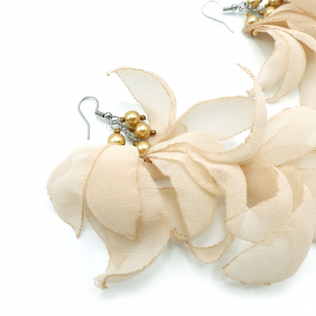 cercei-breeze-design-volum-voal-bej.jpg [2]