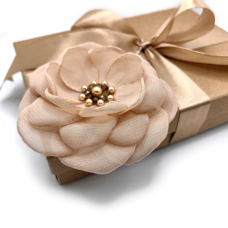 brosa-floare-voal-bej [3]