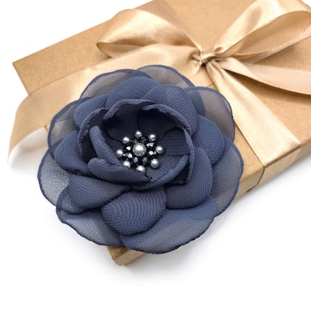 Brose - brosa-floare-voal-gri