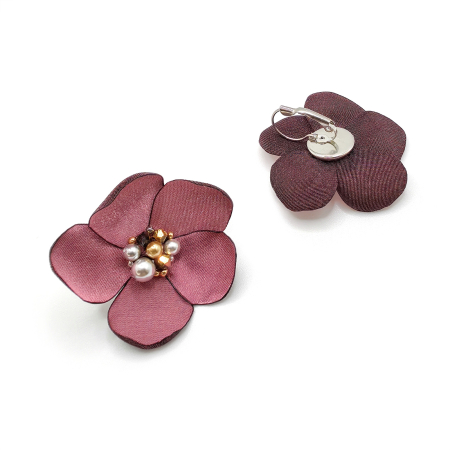 cercei-floare-matase-roz [1]