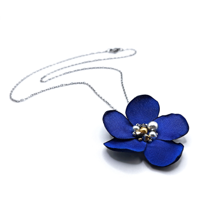 colier-pandantiv-floare-albastra-matase [2]