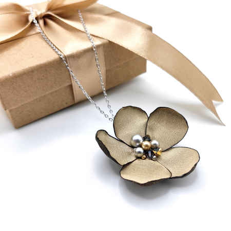 Design Floral - coier-pandantiv-floare-aurie