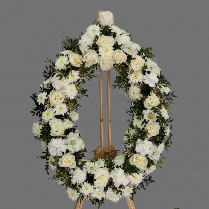 Coroană lacrimă cu flori albe [2]