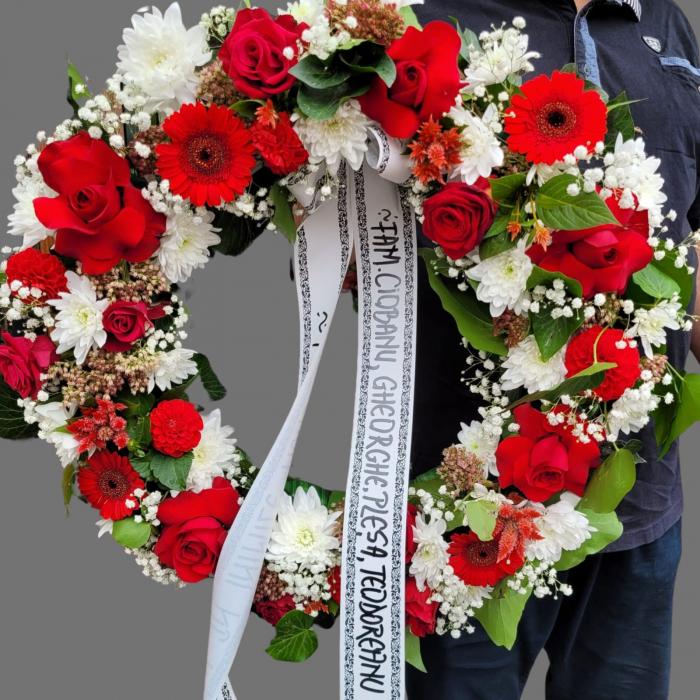 Coroană funerară cu trandafiri roșii [2]
