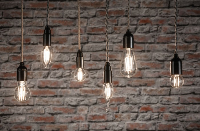 Bec LED AGL 1055lm cu filament E27 2700K clar 9W 230V, cu flux luminos variabil [4]