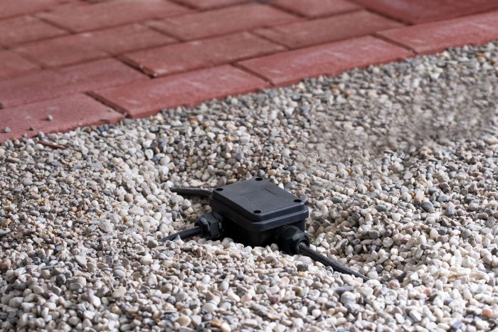 Cutie de legături electrice îngropate, 3 linii, IP68, neagră, pentru cabluri între 12 și 15 mm [3]