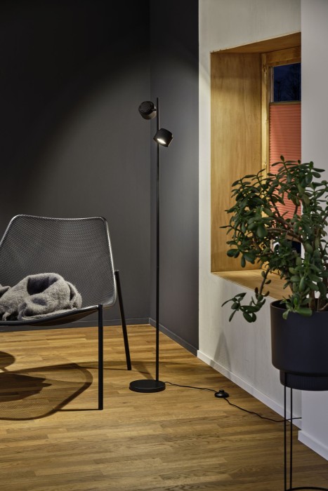 Lampadar LED Pane I, 2x3W, negru, cu flux luminos variabil în 3 pași [12]
