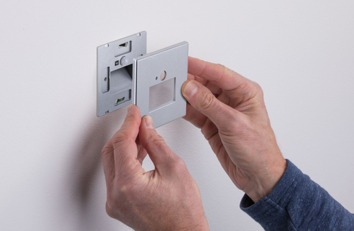 Spot LED vertical Edge Quadro, pătrat, 80x42mm, 1,2W, 25lm, 230V, 2700K, crom mat [7]