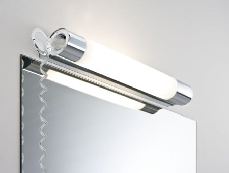 Aplică de baie Orgon IP44 LED 7,5W 440mm crom/alb 230V metal/acril, cu priză [3]
