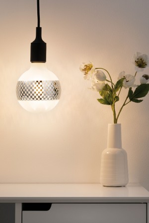 Bec LED G125 cu inel oglindă argintie 470lm E27 2600K 230V, cu flux luminos variabil [2]