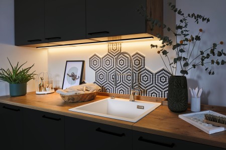 Profil Base pentru bandă LED, 2m, negru, cu difuzor alb [4]