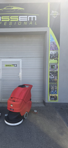 Mașină de spălat-uscat pardoseli TRON 560B, baterie, perie Ø55 cm, 55 L, 2.475 m²/h [1]