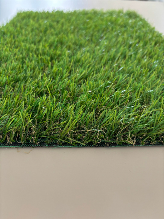 Gazon Artificial FUSE 25 Premium BELGIAN, Lungime Fir 25 mm, Verde, Imitatie Perfecta Gazon Natural, Antialergic, Polipropilena, Curte, Terasa, Balcon, Piscina, Loc de Joaca, Gradinita [12]
