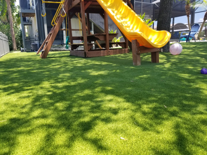 Gazon Artificial OASIS 30 Premium BELGIAN, Lungime Fir 30 mm, Verde, Imitatie Perfecta Gazon Natural, Antialergic, Polipropilena, Curte, Terasa, Balcon, Piscina, Loc de Joaca, Gradinita [4]
