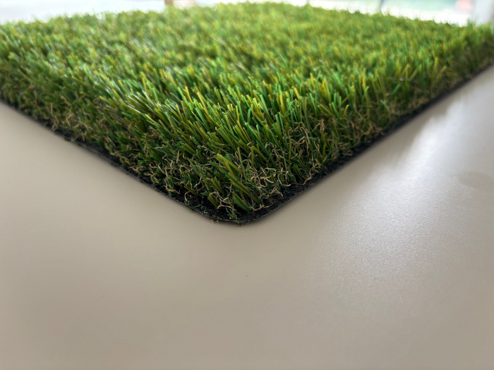Gazon Artificial OASIS 30 Premium BELGIAN, Lungime Fir 30 mm, Verde, Imitatie Perfecta Gazon Natural, Antialergic, Polipropilena, Curte, Terasa, Balcon, Piscina, Loc de Joaca, Gradinita [3]